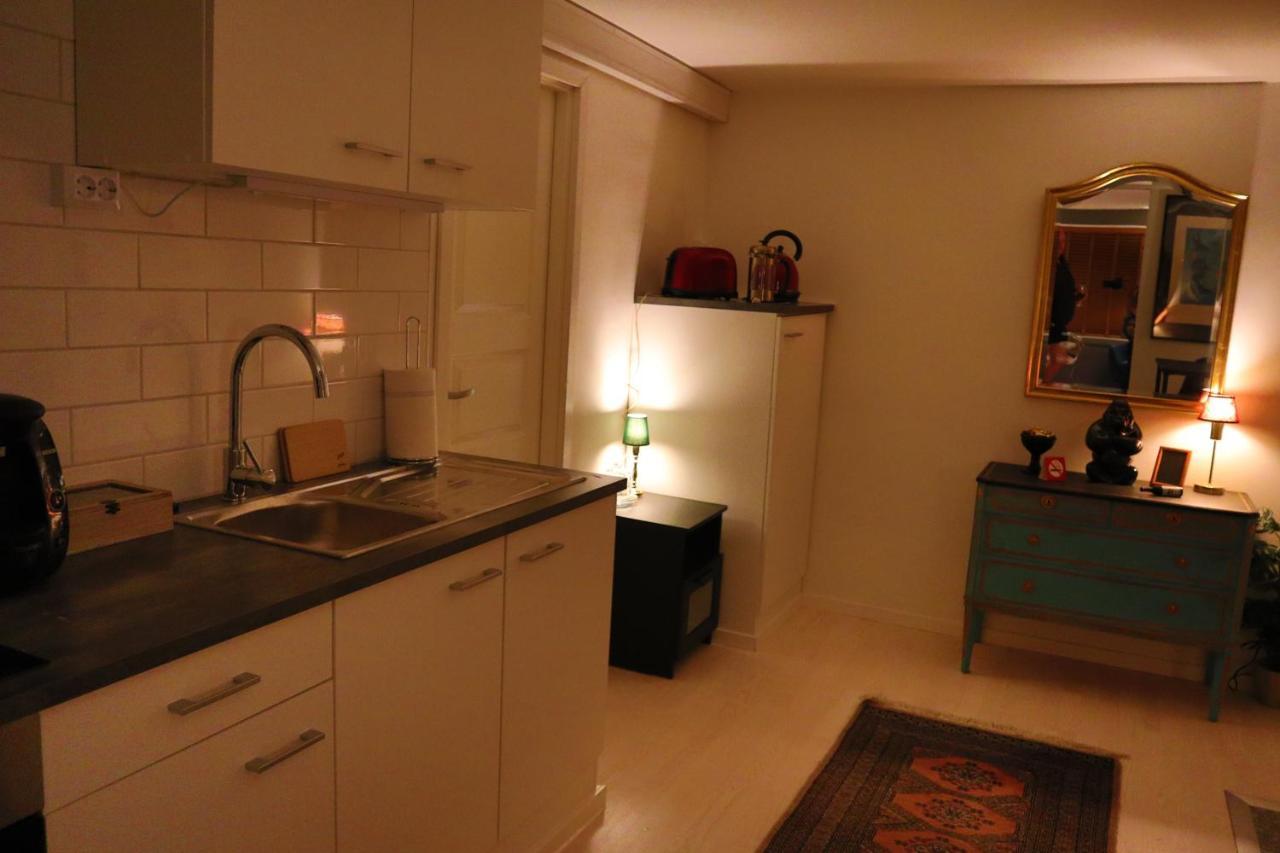 Goete'S B&B Tumba Экстерьер фото