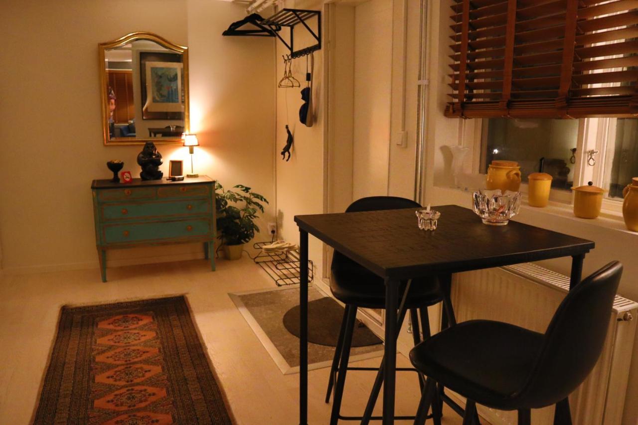 Goete'S B&B Tumba Экстерьер фото