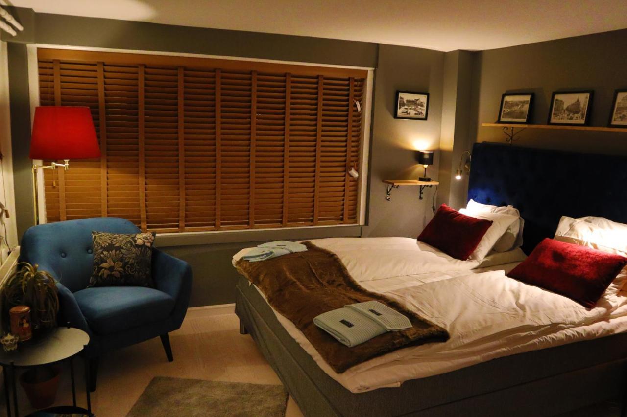 Goete'S B&B Tumba Экстерьер фото